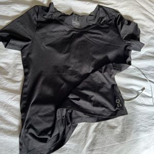 ON Running Shirt